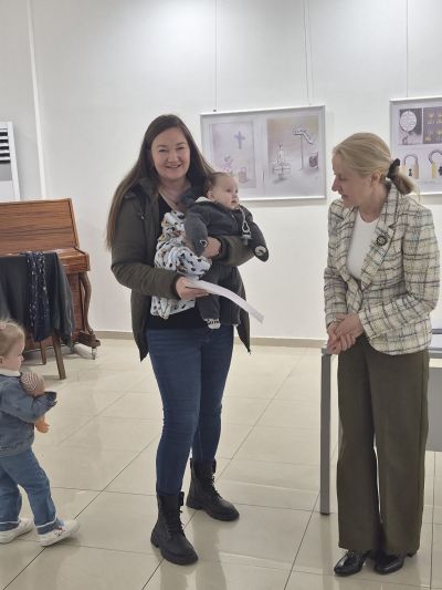 35 новородени получиха еднократна финансова помощ от Община Казанлък 