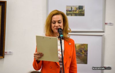 Журналистът Георги Милков представи книгата си „Носорог в банята и още нови истории от ръчния багаж“ в Казанлък