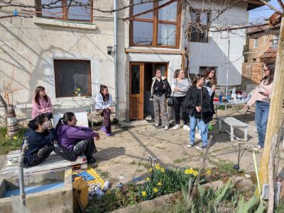 Творци от цялата страна участваха в арт резиденция „Тлака“