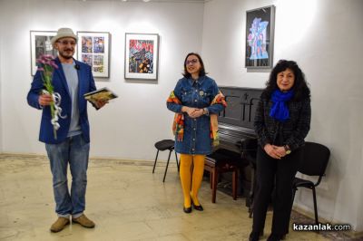 Новата изложба на казанлъчанина Георги Гечев – личен разказ в комикси за творческия път на артиста и неговите житейски преживявания