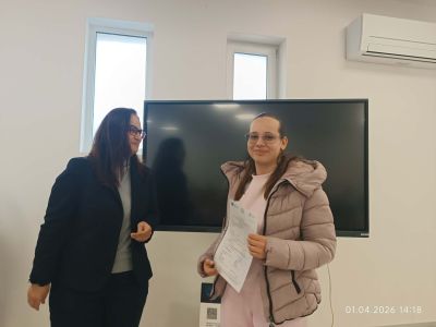 Ученици от ПГЛПТ получиха удостоверения за придобит практически опит в проект „Модернизиране на професионалното образование и обучение“