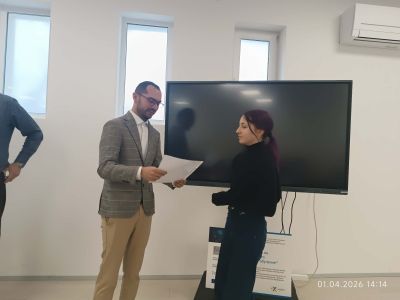 Ученици от ПГЛПТ получиха удостоверения за придобит практически опит в проект „Модернизиране на професионалното образование и обучение“