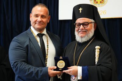 На Цветница - митрополит Киприан стана почетен гражданин на Мъглиж / Новини от Казанлък