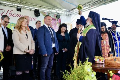 На Цветница - митрополит Киприан стана почетен гражданин на Мъглиж