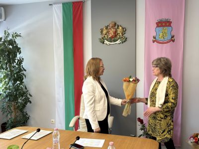 Признание и благодарност: Среща на кмета Галина Стоянова с директорите на здравни заведения 