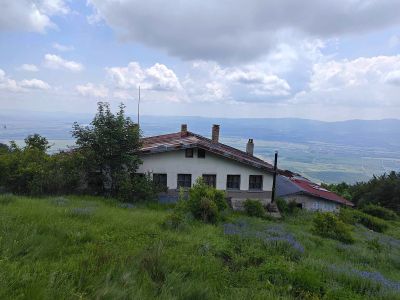 Хижа „Соколна“ преминава под управлението на Дирекция „Национален парк Централен Балкан“ / Новини от Казанлък