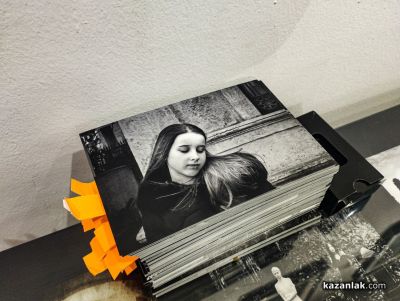 Румен Сомов подреди първата си самостоятелна фотографска изложа в Казанлък 