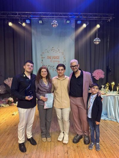 Високо отличие за Николай Иванов и златни медали за певците от школа ,,Орфей“