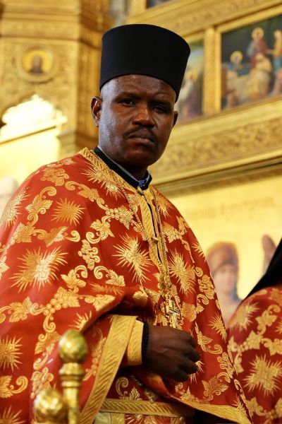 На Светли понеделник - митрополит Киприан служи в храм-паметника “Рождество Христово“