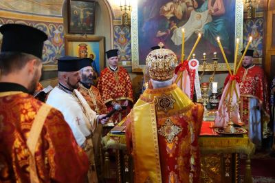 На Светли понеделник - митрополит Киприан служи в храм-паметника “Рождество Христово“