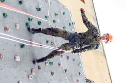 Малки и големи посетиха поделението на 61-ва Стрямска механизирана бригада в Казанлък в деня на отворените врати