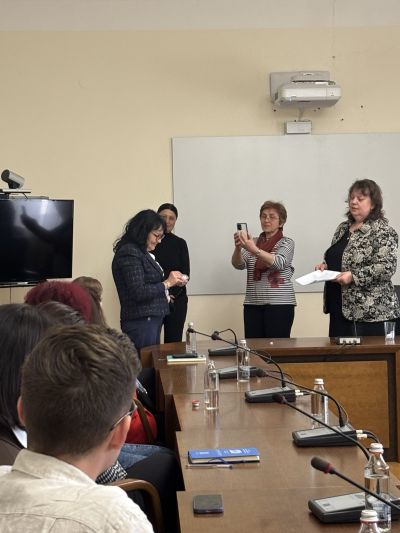 Сдружение „Жените на Казанлък“ е член на Националния съвет за превенция и защита от домашно насилие