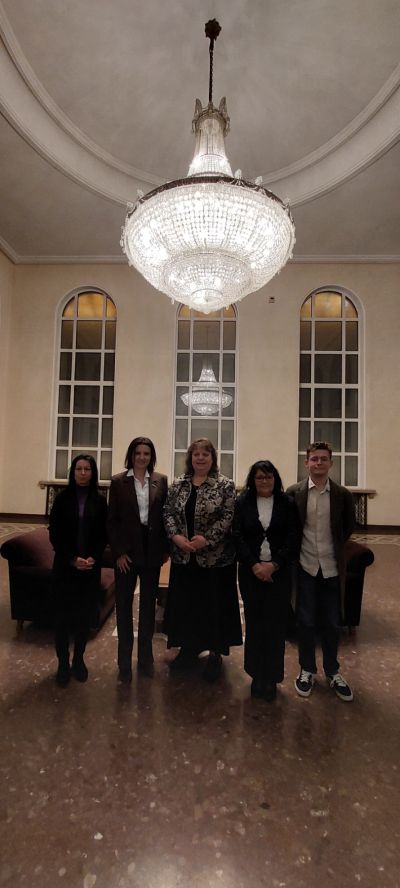 Сдружение „Жените на Казанлък“ е член на Националния съвет за превенция и защита от домашно насилие