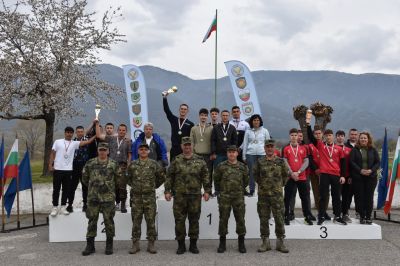 Ученици премериха сили във военно-приложното състезание „Млад рейнджър“ на казанлъшкия учебен полигон „Тюлбе“