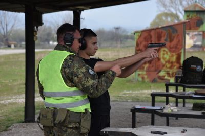 Ученици премериха сили във военно-приложното състезание „Млад рейнджър“ на казанлъшкия учебен полигон „Тюлбе“