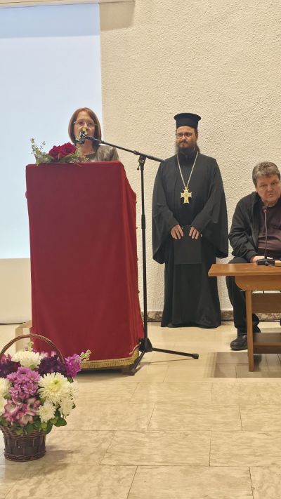 Казанлък се превърна в духовен център с представянето на книгата „Харизанска броеница“