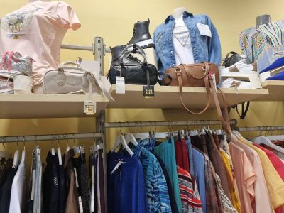 Отриха и иззеха маркови дрехи-менте в магазин на 59-годишна жена  / Новини от Казанлък