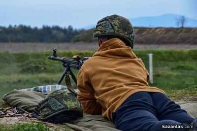 Заключителен етап от подготовката на учениците от клуб “Приятели на армията“ в район Казанлък на 61 СМБ