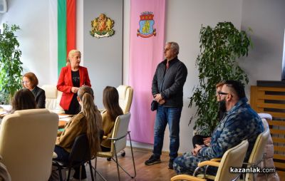 34 девойки влизат в съревнование за короната на Царица Роза 2026