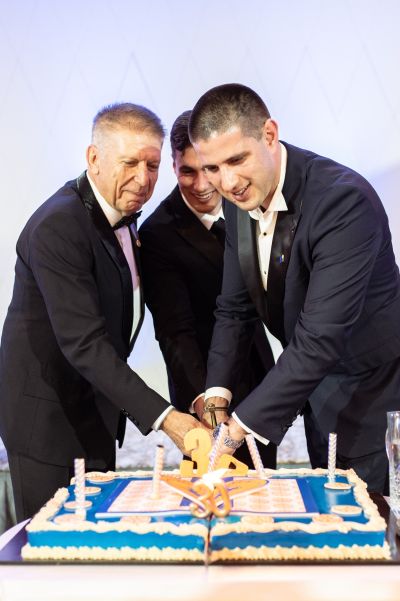 Ротари Казанлък събра 30 000 евро за талантливите деца на града