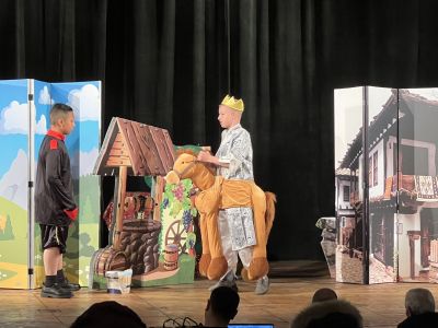 Театрално студио “Светът в детските длани“ при ОУ“ Мати Болгария“ взе участие в IV Национален фестивал „Театрални искри“