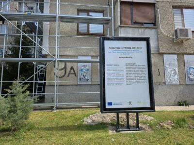 Кметът на Гурково инспектира санирането на първите блокове с фокус върху качеството и детайла