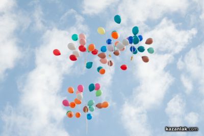 Кметът на Община Казанлък кани децата на града на весел празник на новата детска площадка в центъра  / Новини от Казанлък