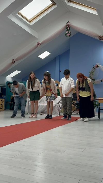 С пъстра и динамична програма бяха отбелязани пролетните празници в ОУ „Мати Болгария“