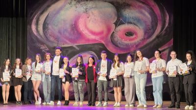 Над 250 млади творци разпалиха магията на “Театрални искри“