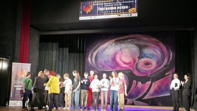 Над 250 млади творци разпалиха магията на “Театрални искри“