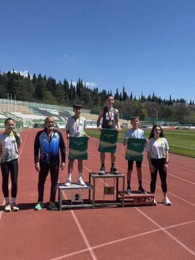 Лекоатлетите от СК “Пендарева“ с медали от турнир в Стара Загора