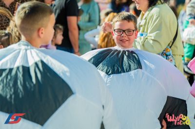 Първоюнски празник в края на април