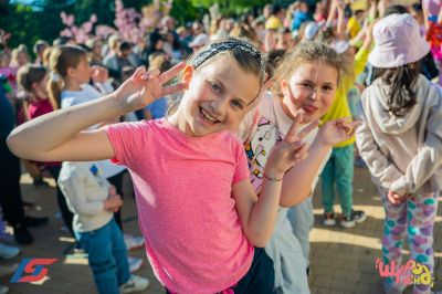 Първоюнски празник в края на април