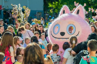 Първоюнски празник в края на април