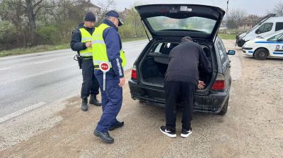 В Бузовград заловиха 68-годишен шофьор да кара пиян  / Новини от Казанлък