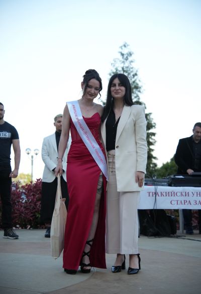 Казанлъчанката Виктория Стойнова стана Мис Тракийски университет 2026