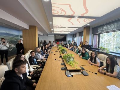 Казанлък почете паметта на Стефан Почеков с ученически конкурс 