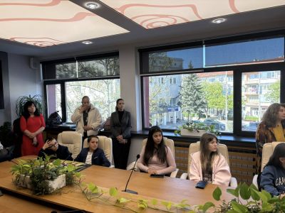 Казанлък почете паметта на Стефан Почеков с ученически конкурс 