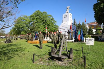 61 Стрямска механизирана бригада отбеляза 6 май - Ден на храбростта и празник на Българската армия