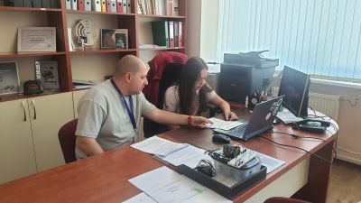 Учениците от ПГ „Иван Хаджиенов“ отново отбелязаха Деня на самоуправлението