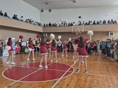 Панорама на професиите събра училищата в Казанлък 