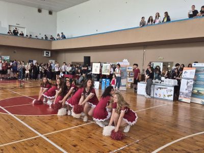 Панорама на професиите събра училищата в Казанлък 