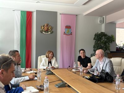Експертът към ЮНЕСКО д-р Ранд Епих: Археокомплексът запазва историята и културата на тракийските царе / Новини от Казанлък