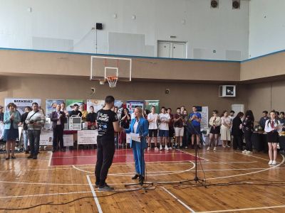 Панорама на професиите събра училищата в Казанлък 