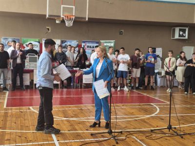 Панорама на професиите събра училищата в Казанлък 