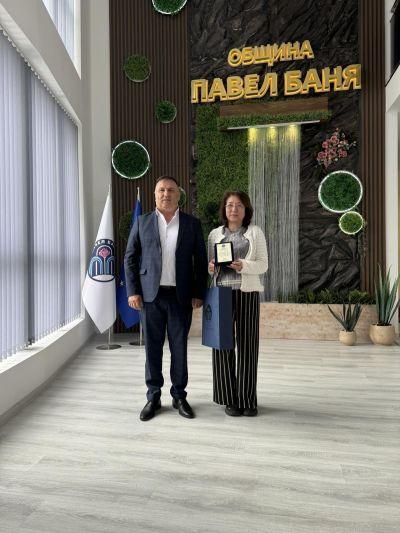 Японската Асоциация „Българска роза“ гостува в Павел баня