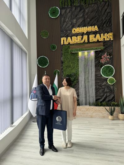 Японската Асоциация „Българска роза“ гостува в Павел баня