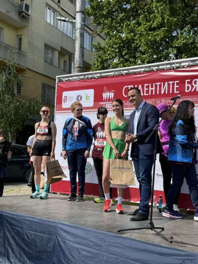 Силен спортен уикенд и нови отличия за СК „Планинско бягане и туризъм - Казанлък“