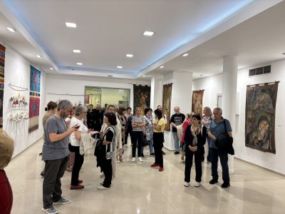 Творчество, духовност и културен обмен в изложба на Ивайла Живкова Рошак в Казанлък 