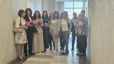Откриването на обновената образователна и спортна среда в СУ „Христо Ботев“ даде старт на празничните дни в Павел баня